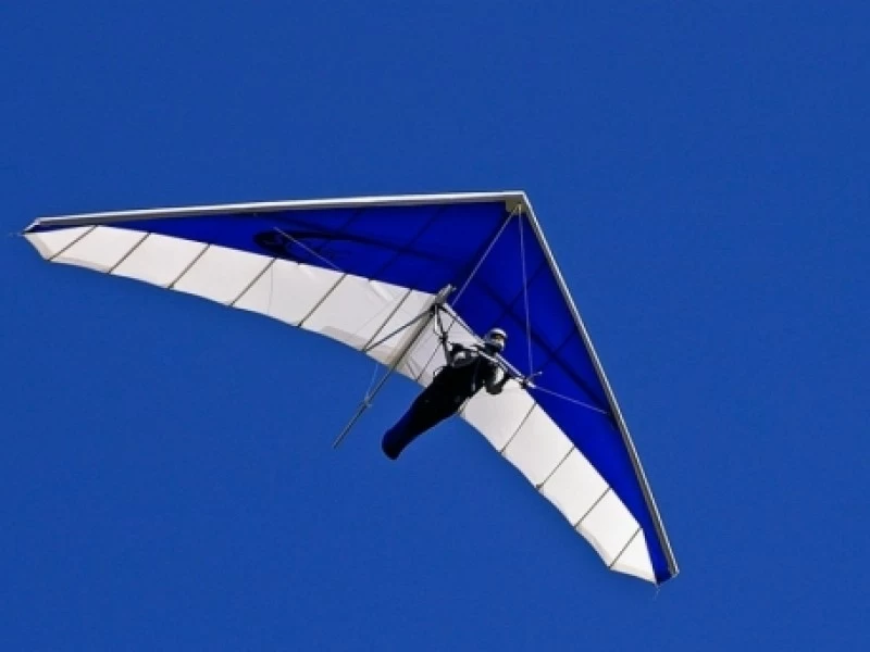 Hang-gliding